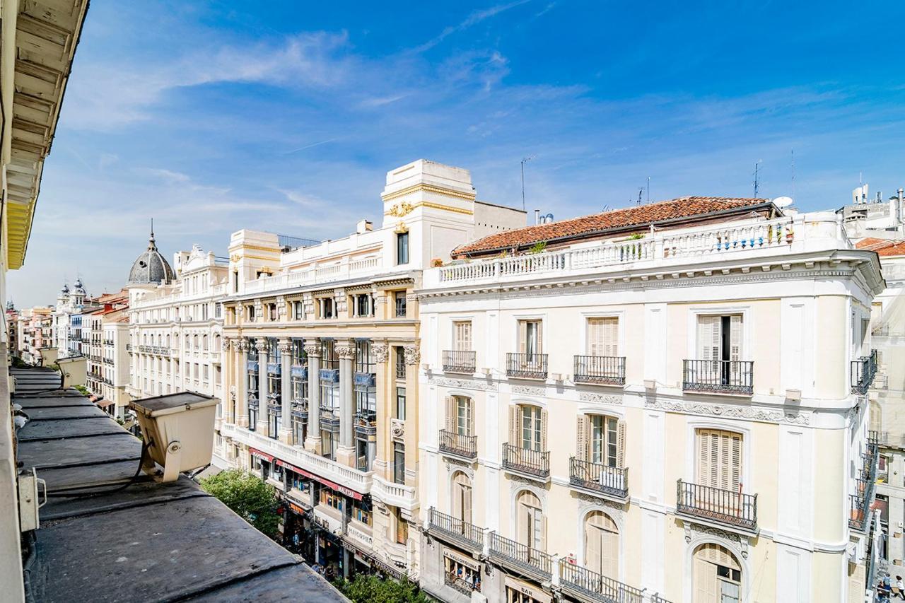 Appartamento Unbeatable Views Of Puerta Del Sol By Batuecas Madrid Esterno foto